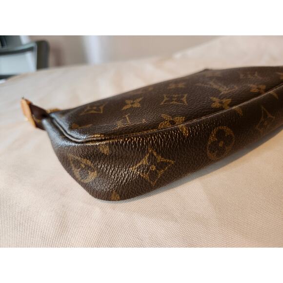 Louis Vuitton Monogram Pochette Accessoires Brown Shoulder Bag Y2K Style - Picture 7 of 15